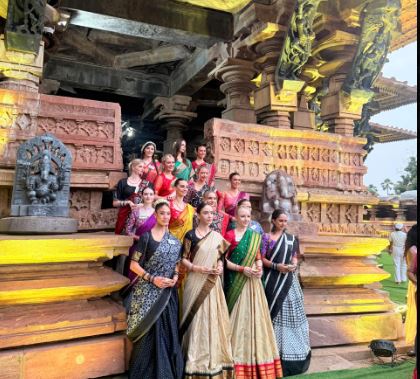 இந்தியாவில் “விலை மாதுவாக பாவிக்கப்பட்டேன்”... மிஸ்.இங்கிலாந்து பரபரப்பு குற்றச்சாட்டு... 3 1 5