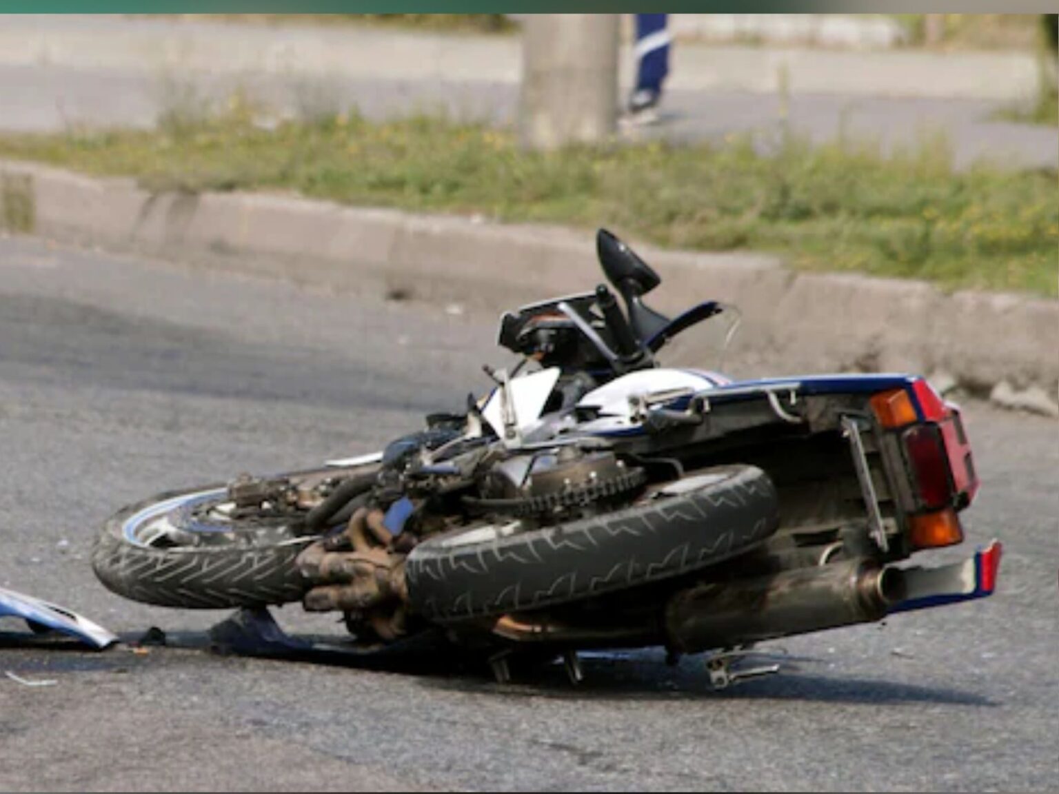 bike accident 16601105114x3 1