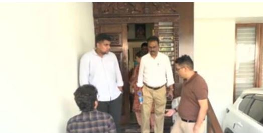 தலைமறைவான தொழிலதிபர் ரத்தீஷ்... வீட்டிற்கு பூட்டுப் போட்ட அமலாக்கத்துறை... 2 rithish 1