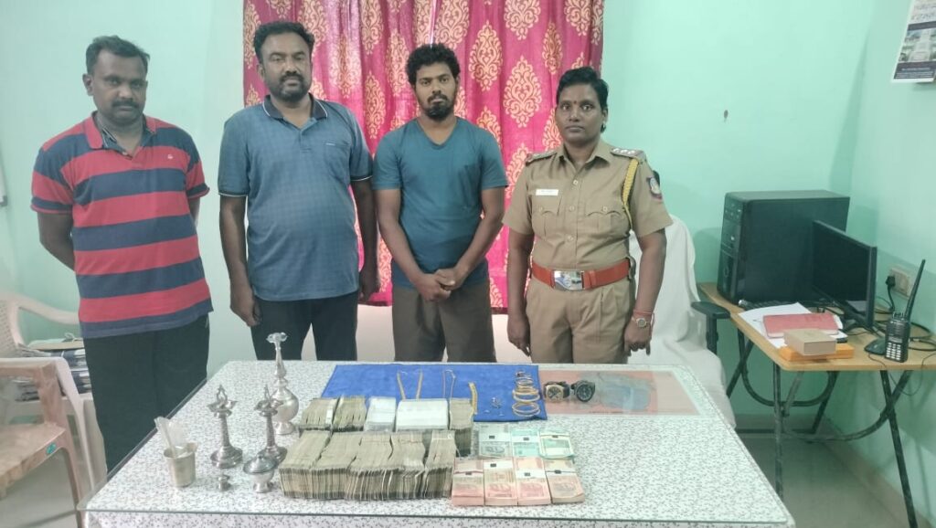 கோவையில் ₹50 லட்சம் நகை கொள்ளை — தொழிலாளி கைது WhatsApp Image 2025 06 06 at 10.21.40 AM