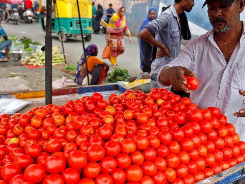 இரண்டு மடங்கு அதிகரித்த தக்காளி விலை.. ரூ.50-க்கு விற்பனை! IMG 20250722 WA0006