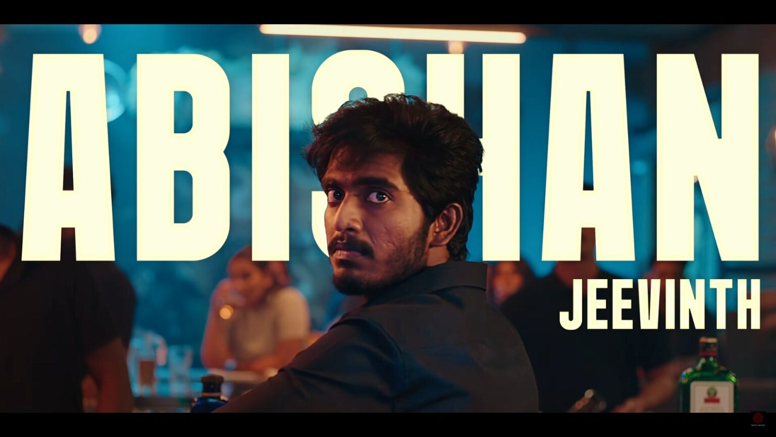 அட நம்ம டூரிஸ்ட் ஃபேமிலி டைரக்டரா இது ; ஆச்சரியத்தில் தமிழ் ரசிகர்கள் !!! 20251121 232226