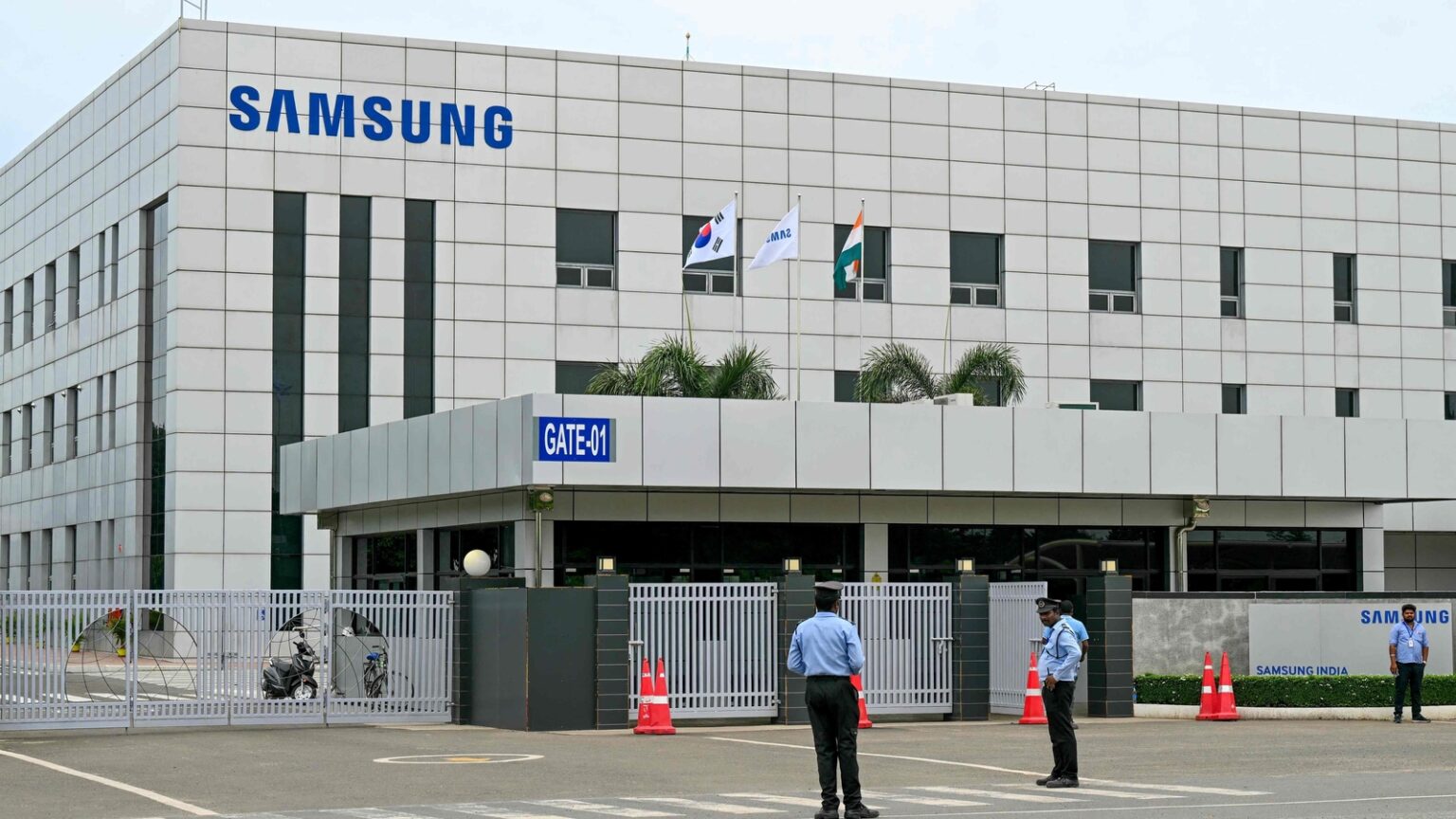 INDIA ECONOMY LABOUR SAMSUNG 5 1726237760208 1726745435109