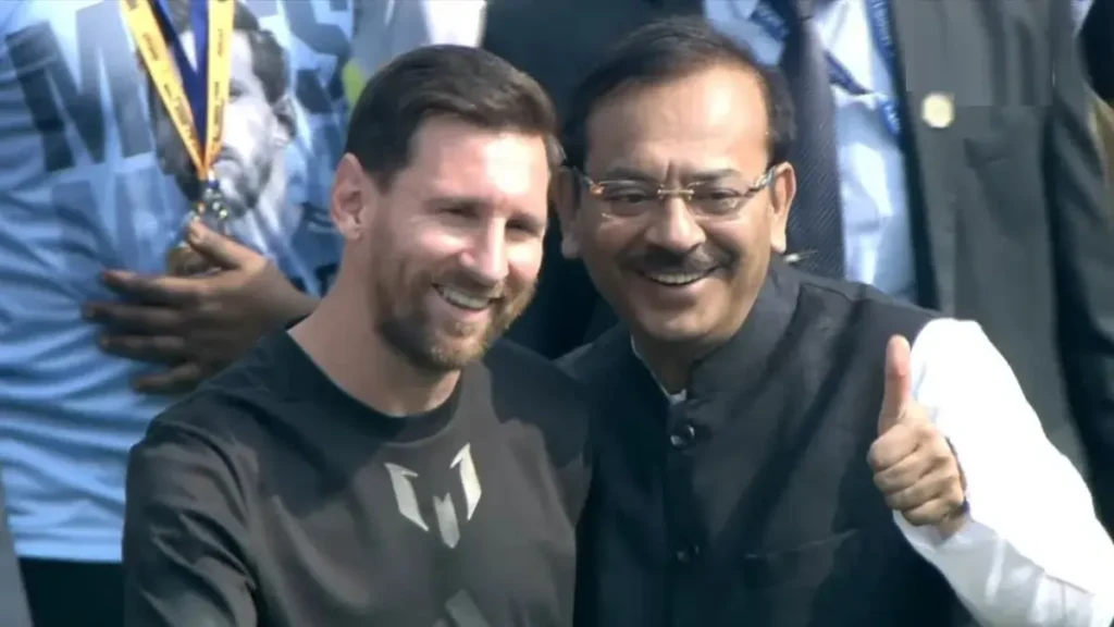 Sports minister resigns