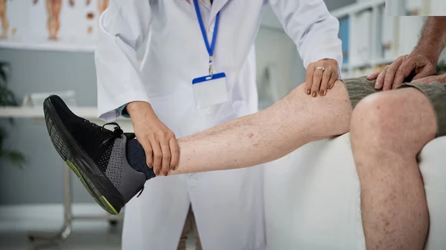 கால்களில் கூட புற்றுநோய் ஏற்படுமா?. அறிகுறிகள் இதோ!. அலட்சியம் வேண்டாம்!. leg cancer