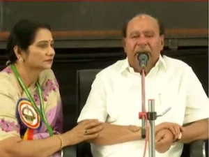 “2026-ல் தர்மம் வெல்லும்; 26 தொகுதிகளில் பா.ம.க வெற்றி நிச்சயம்!” -பா.ம.க செயல் தலைவர் ப.ஸ்ரீகாந்தி ramadoss crying