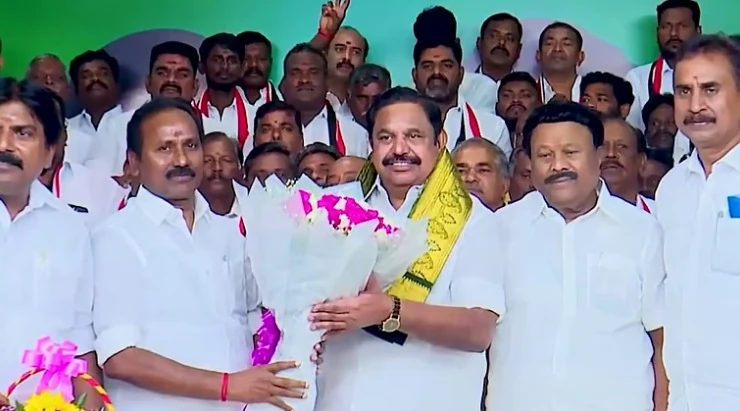 ஓபிஎஸ்க்கு ஆப்பு..! தர்மர் எம்.பி., அதிமுகவில் இணைந்ததன் பின்னணி! Dharmar joining ADMK