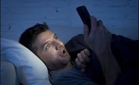 கலியுகம் வந்துவிட்டதா?. 2025-ல் உலகிலேயே ஆபாசப் படங்களுக்கு அதிக செலவு செய்தவர்கள் இந்தியர்கள்தான்!. adult videos indians