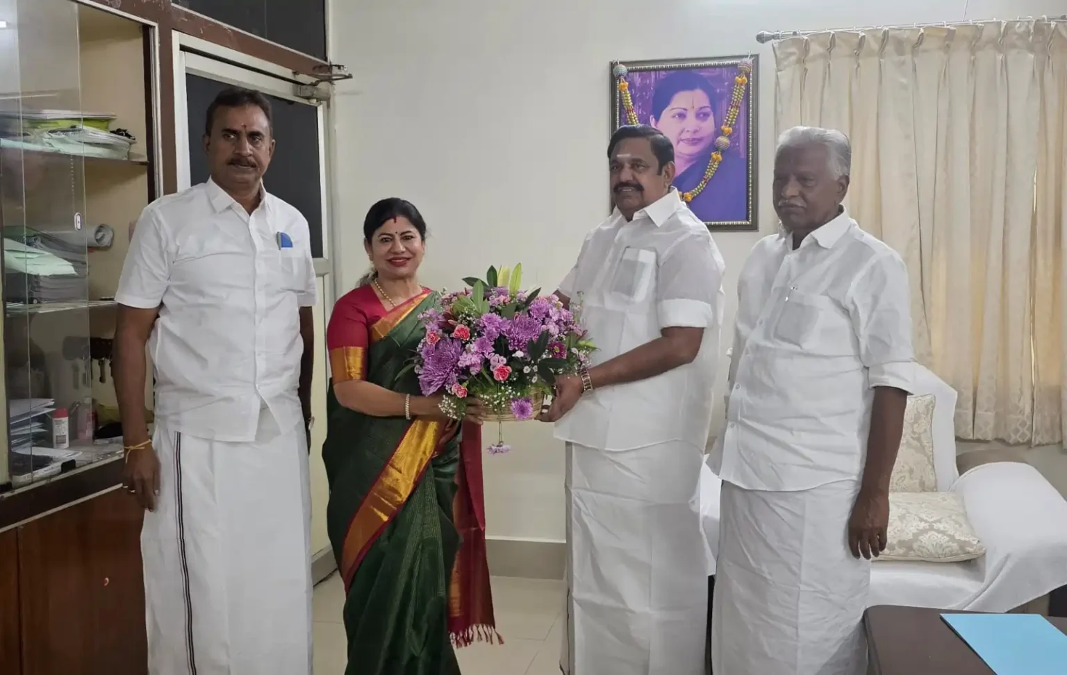 அதிமுகவில் இணைந்தார் ஆதவ் அர்ஜுனாவின் மாமியார் லீமா ரோஸ்! Leema Rose joins AIADMK