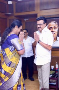 அதிமுக மெகா கூட்டணி கனவில் பேரிடி!. திமுகவில் இணைந்தார் பிரேமலதா!. உறுதியானது கூட்டணி! 5 dmdk join