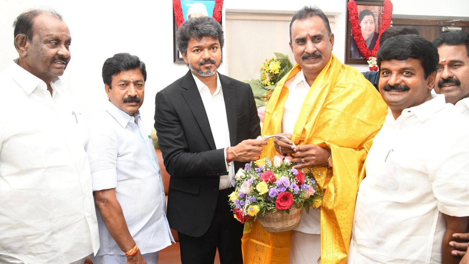 முழுமையடையும் தவெக அமைச்சரவை – ஆதரவு அதிமுகவின் நிலை என்ன? 006 ces vijay