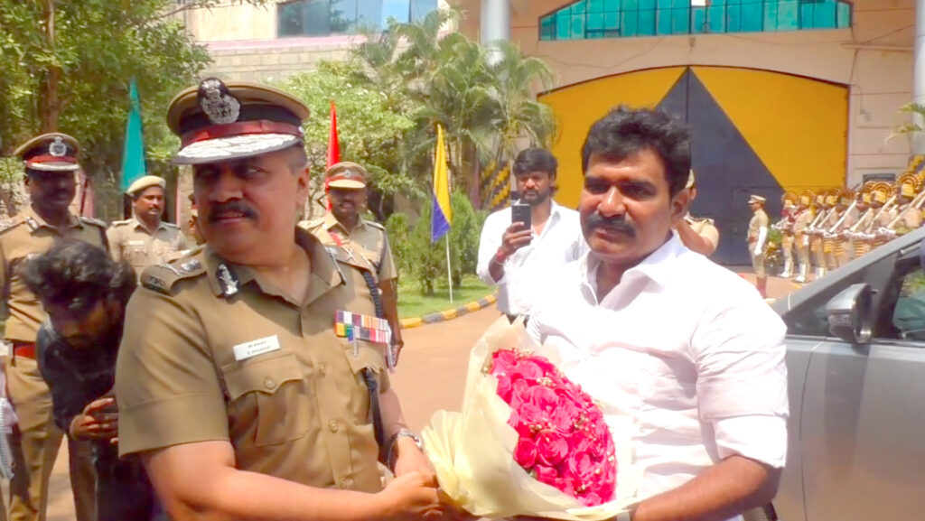டிஜிட்டல் மயமாகும் தமிழகச் சிறைச்சாலைகள் – ஆய்வுக்கு பின்னர் அமைச்சர் நிர்மல்குமார் பளீச் 1 011 nirmal kumar B