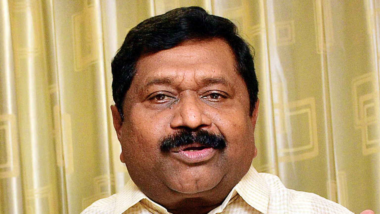 கூட்டணி போடும் அதிமுக –திமுக; அம்பலப்படுத்தியுள்ள இன்பதுரை 018 inbadurai