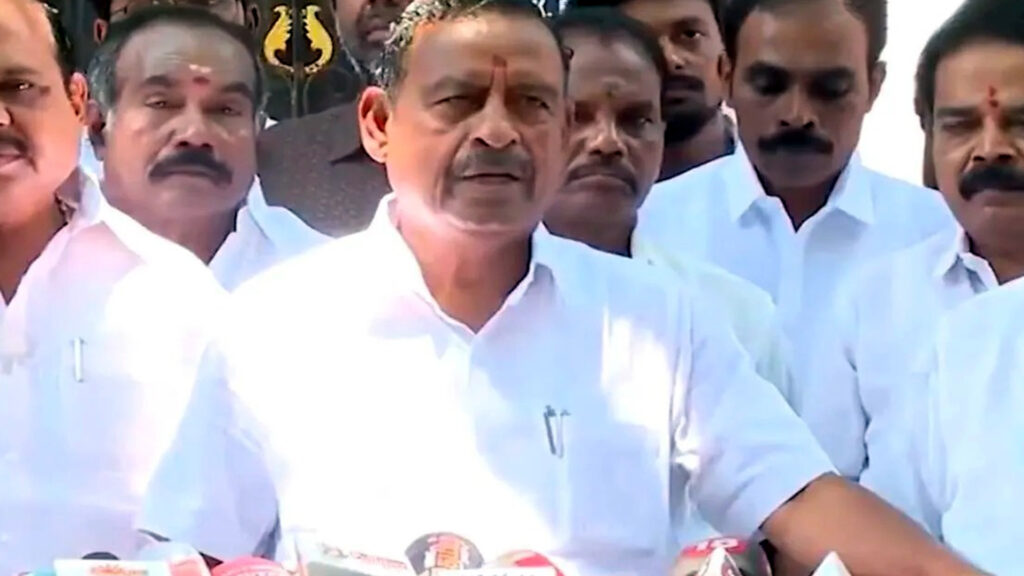 அதிமுகவில் முக்கிய பதவி கேட்ட ஆதவ் அர்ஜுனா..!! மறுக்கப்பட்டதால் தான் தவெகவில் ஐக்கியம்..!! ஒரே போடாக போட்ட ஓ.எஸ்.மணியன்..!! 019 osmaniyan