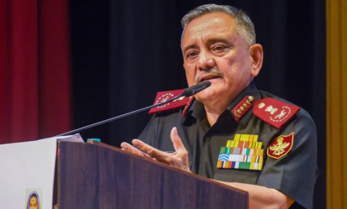 தொழில்நுட்பப் போருக்குத் தயாராகும் எதிர்காலம்: முப்படைத் தளபதி எச்சரிக்கை! 11 1