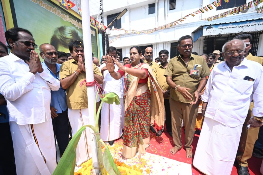 Premalatha hoisted Flag