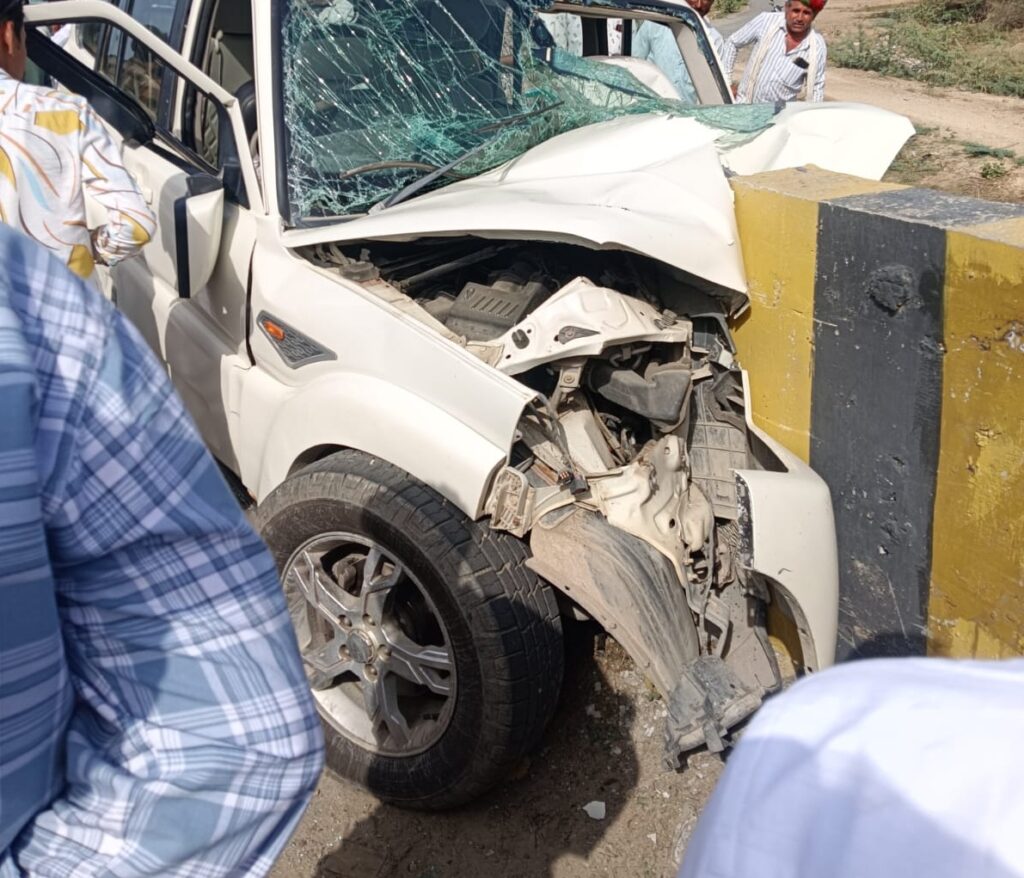 பிரபல திரைப்பட தயாரிப்பாளர் ஆர்.பி. செளத்ரி மரணம்! 1 RB choudry acccident 1