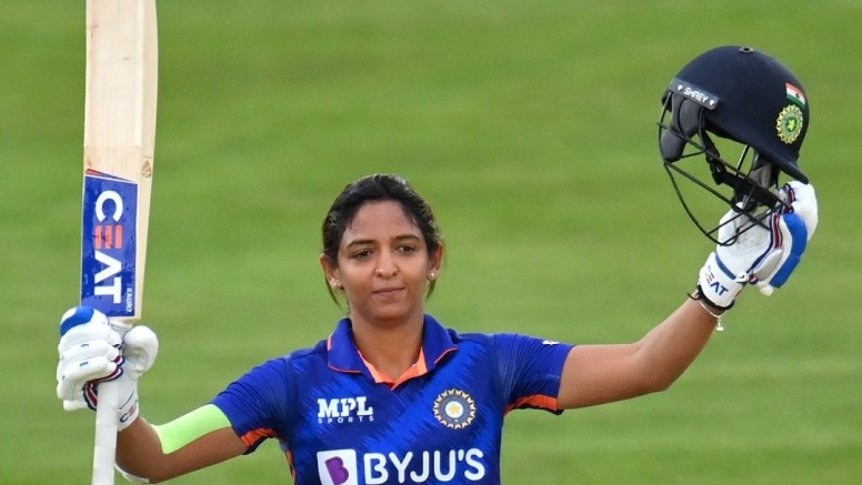 T20-ல் சரித்திரம் படைத்த கேப்டன் ஹர்மன்ப்ரீத் கவுர்!. harmanpreet kaur