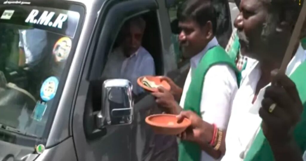 திருவோடு ஏந்திய விவசாயிகள்..!! வாக்குறுதி தவறிய விஜய் அரசுக்கு கண்டனம்..!! image 27 2