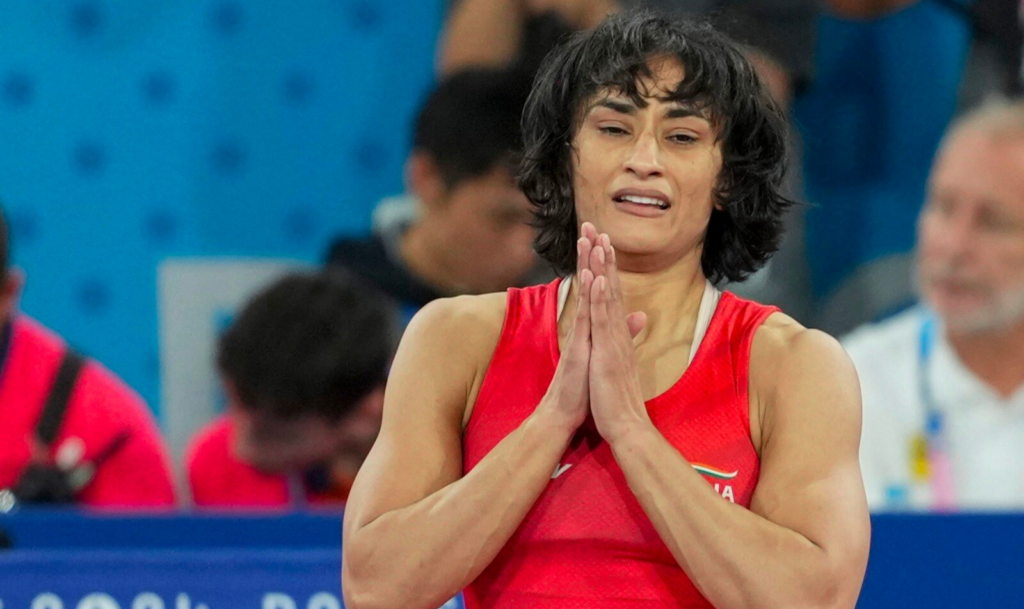 வினேஷ் போகத்துக்கு கிடைச்சாச்சு கிரீன் சிக்னல்..!! உச்ச நீதிமன்றம் அதிரடி உத்தரவு..!! image 36
