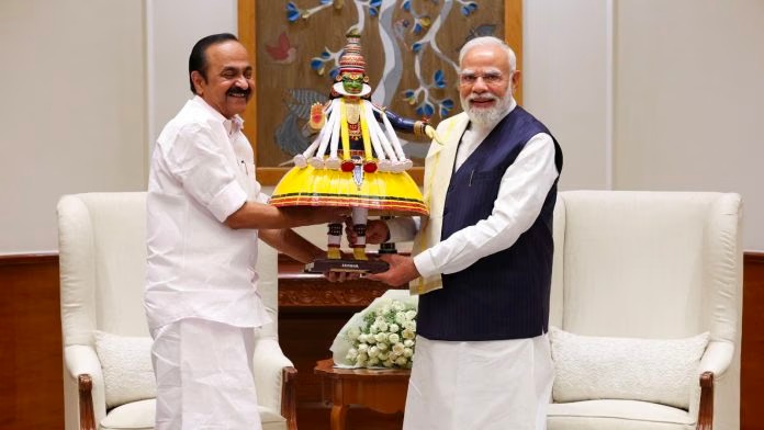 பிரதமர் மோடியை சந்தித்தார் கேரள முதல்வர் சதீசன்..!! முக்கிய கோரிக்கை முன்வைப்பு..!! image 36