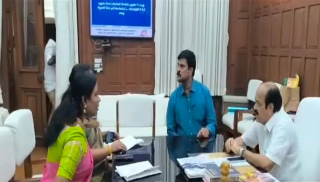 BREAKING| அதிமுகவில் பெரும் உடைவு..!! மூன்று எம்எல்ஏக்கள் கூண்டோடு ராஜினாமா..!! image 46