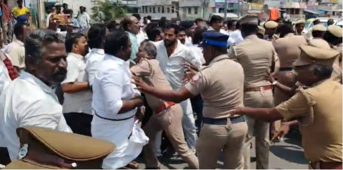 perambalur dmk vck fight