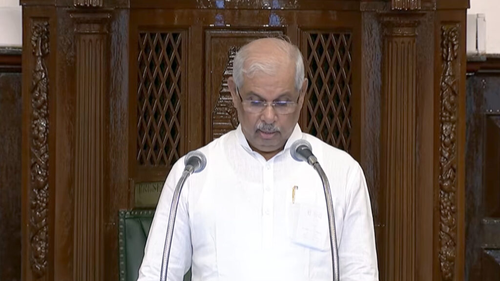 தமிழ்நாட்டின் அரசியல் வரலாற்றில் விசில் புரட்சி ; ஆளுநர் அர்லேகர் புகழாரம் 002 assembly