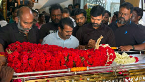 `இயக்குநர் இமயம்’ அப்பா பாரதிராஜாவுக்கு புகழ் வணக்கம் – சீமான் அஞ்சலி 006 bjarathiraja