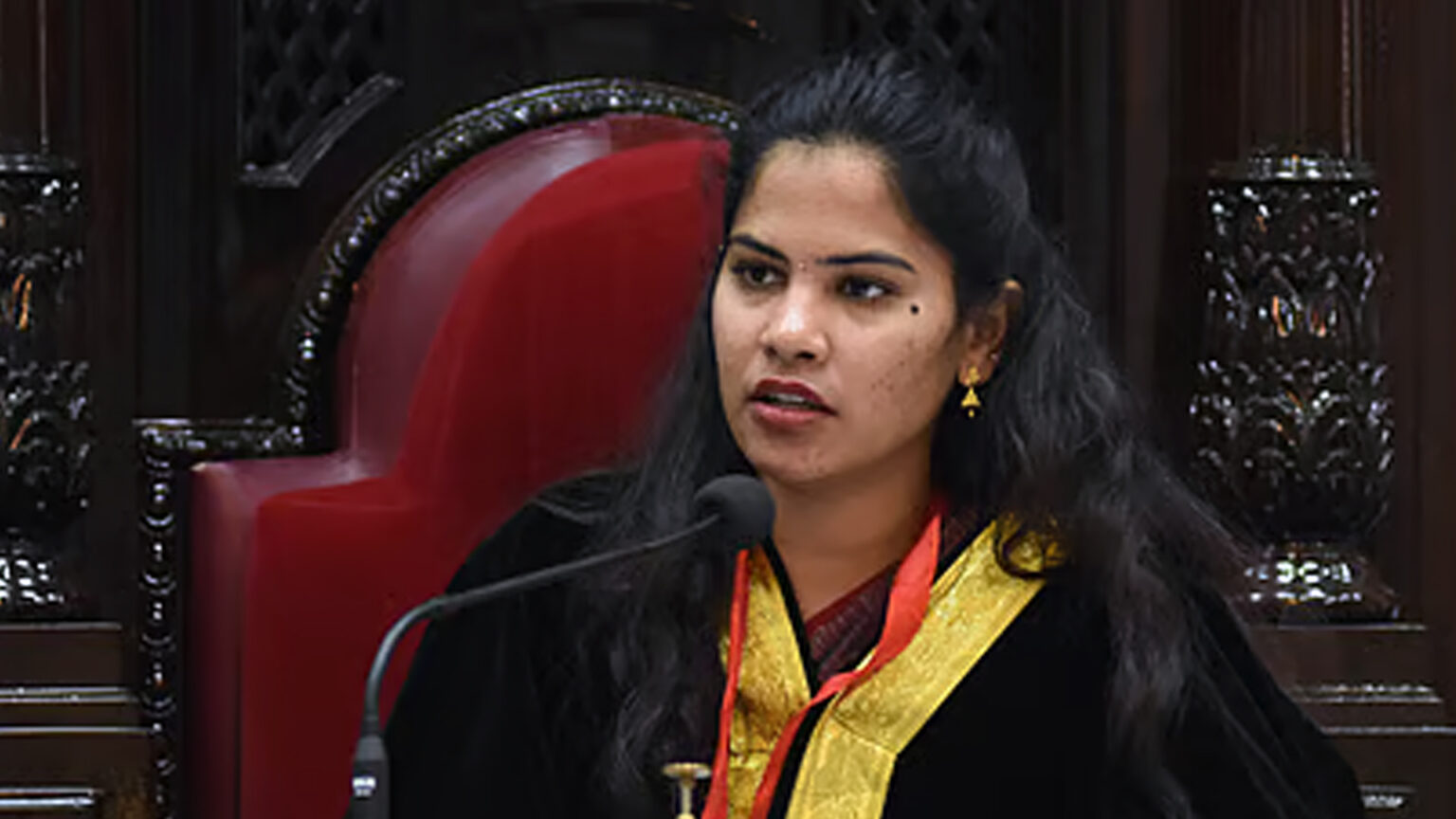 மேயர் பிரியா மீது புதிய சர்ச்சை – தகவல் அறியும் உரிமைச் சட்டத்தில் பகீர் தகவல் 007 meyar B