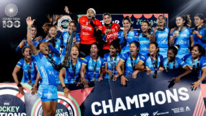 FIH மகளிர் நேஷன்ஸ் கப் போட்டி’ நியூசிலாந்தை வீழ்த்தி இந்திய அணி சாம்பியன் – வீராங்கனைகளுக்கு தலா ரூ.3 லட்சம் பரிசு 011 hockey india