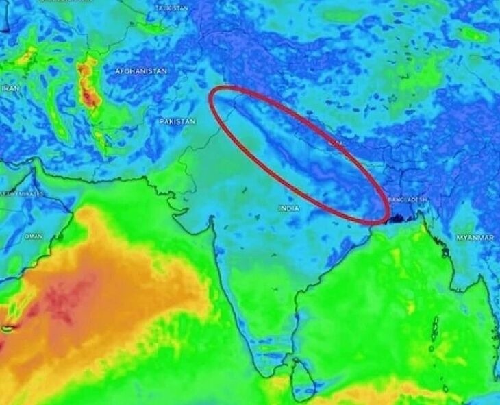 1500 km long monsoon