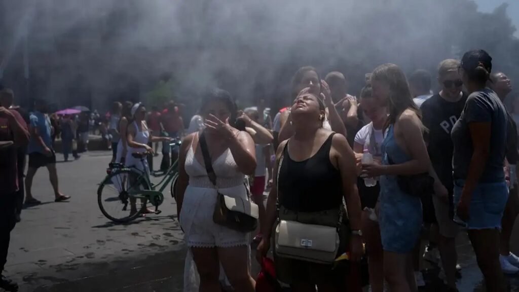 Berlin Used Water Cannons