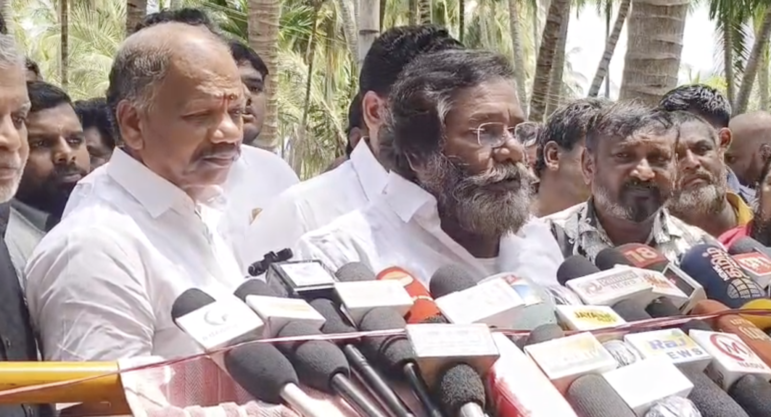 இதுதான் என் ஆசையா இருந்துச்சு.. ஆனா நடக்கல..!! நடிகர் கருணாஸ் வேதனை..!! Screenshot 2026 06 11 at 1.32.39 PM
