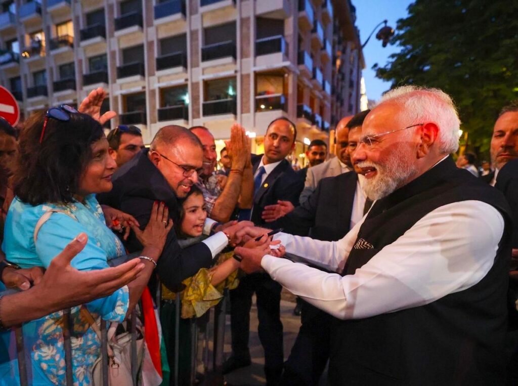 VivaTech 2026 உச்சி மாநாடு..!! பாரிஸ் சென்ற பிரதமர் மோடிக்கு உற்சாக வரவேற்பு..!! image 13 5