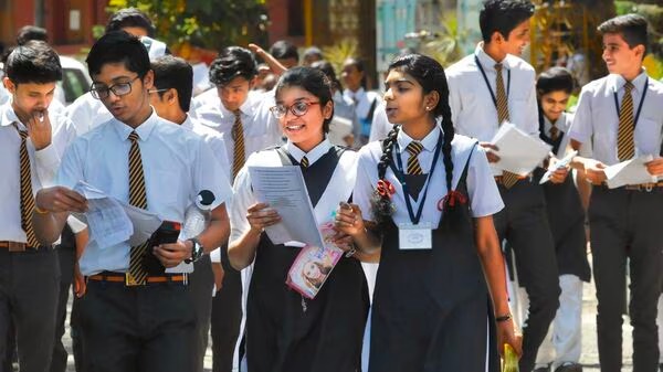 சிபிஎஸ்இ பிளஸ்-2 மறுமதிப்பீடு விண்ணப்பம்..!! இன்றுடன் நிறைவு..!! image 15 4