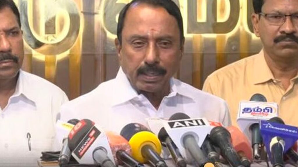 இந்தியா கூட்டணியில் இணைகிறதா தவெக..?? அமைச்சர் செங்கோட்டையனின் நச் பதில்..!! image 36 2