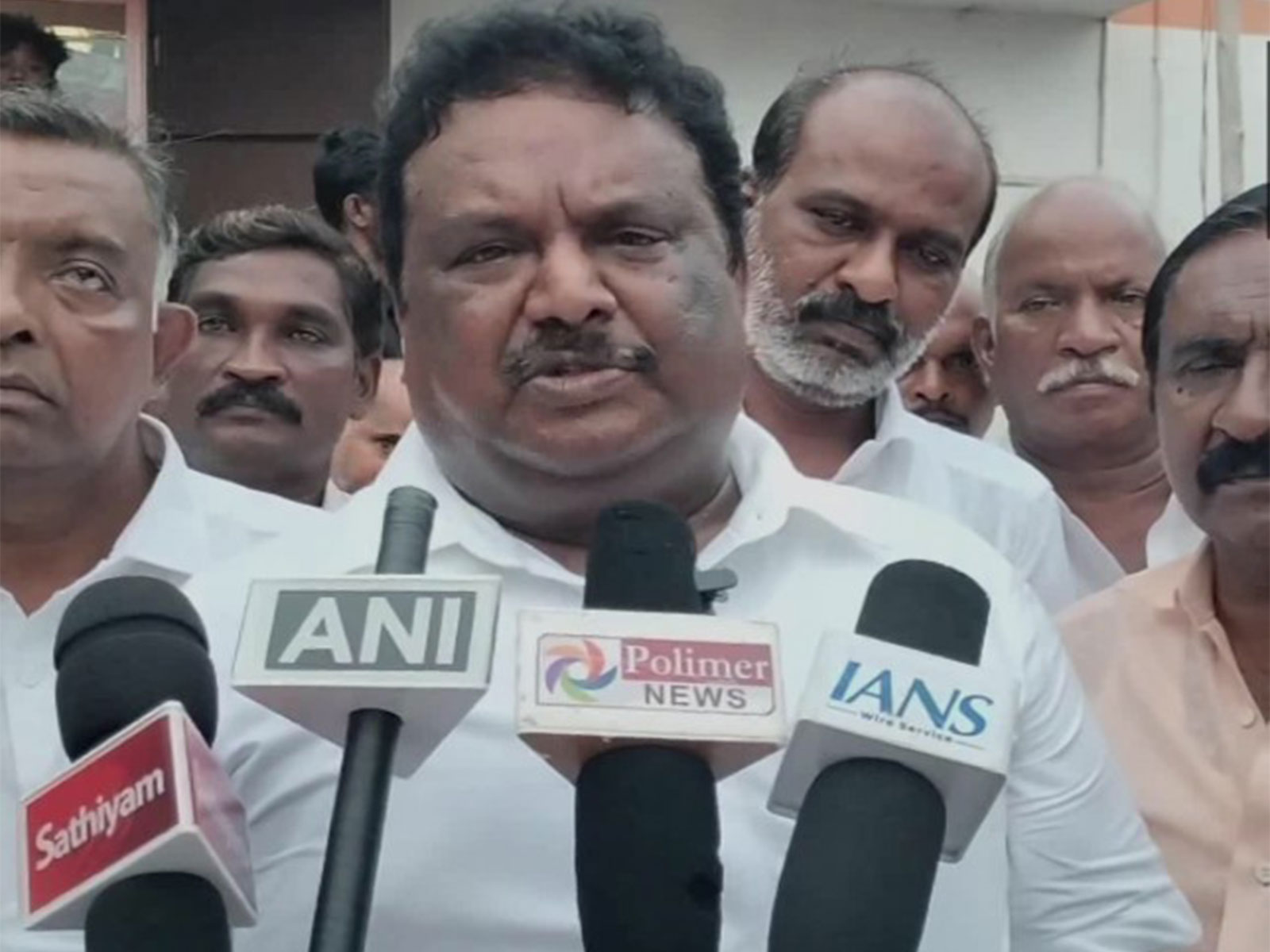 ”ஸ்டாலின் கருணை காட்டாமல் போனால் விஜய் கேரியர் உச்சம் கழன்று இருக்கும்” 1 sivasankar
