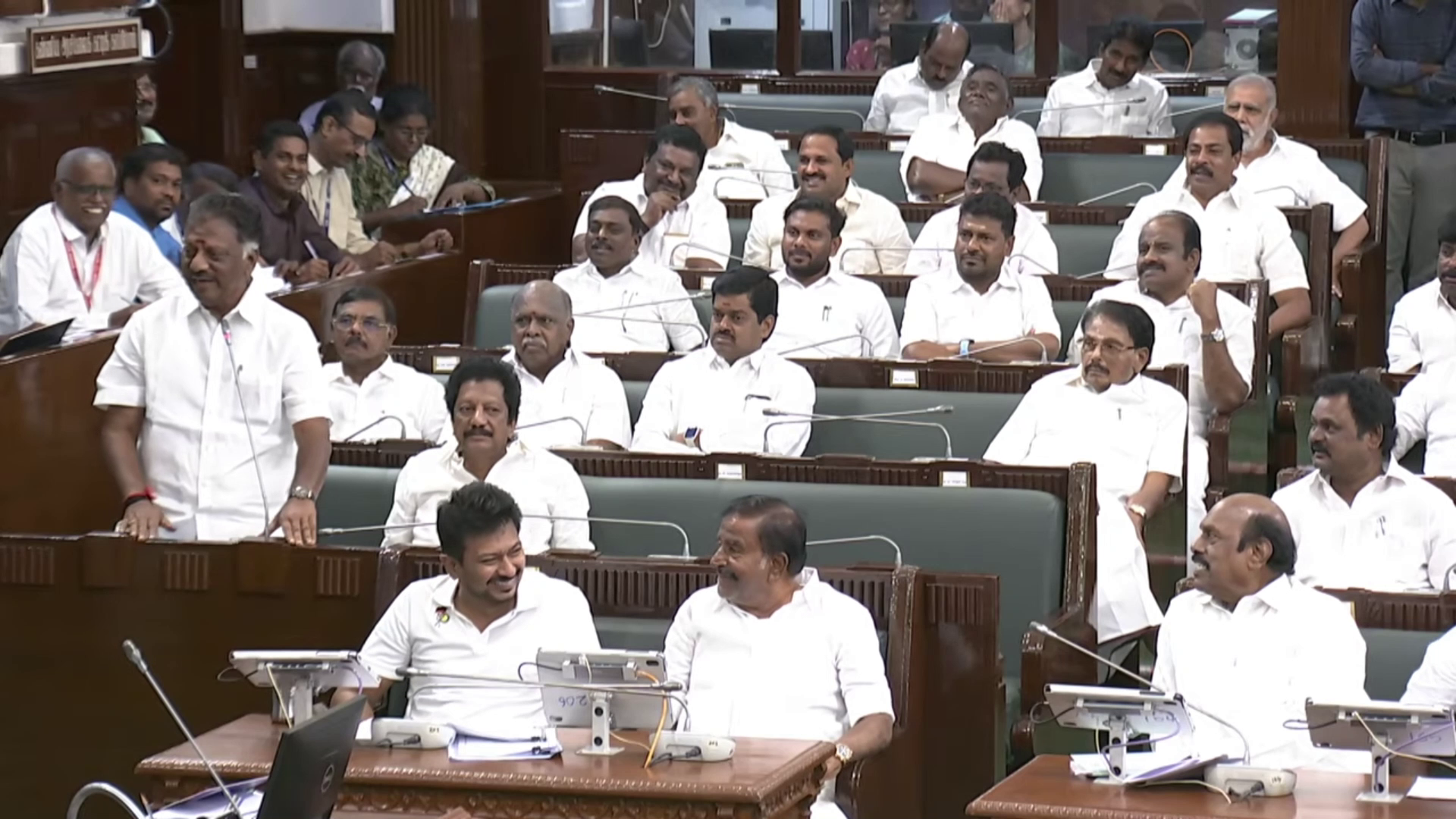 பிரேமலதா கோரிக்கை… பதறிய ஓபிஎஸ்… சட்டப்பேரவையில் எழுந்த சிரிப்பலை 1 vlcsnap 2026 06 22 15h13m48s633