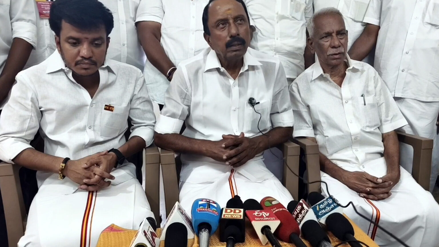 வீ த லீடர்ஸ் தவெகவுக்கு போட்டியா? – அமைச்சர் கே.ஏ. செங்கோட்டையன் பதில்! 001 kas byte