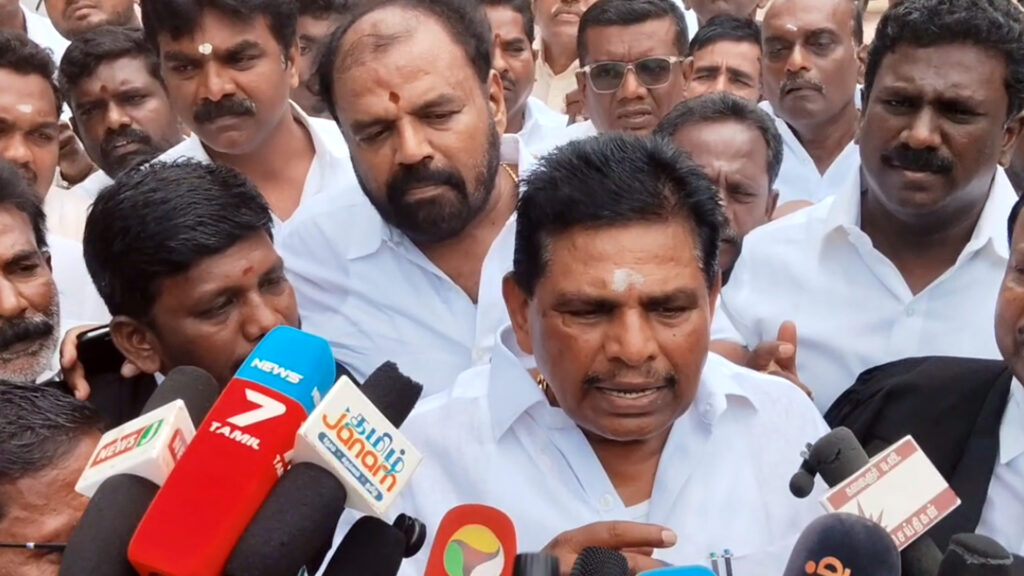 த்ரிஷா குறித்த பேச்சு – பாஜகவைப் பார்த்து பயப்படுகிறார் விஜய் – அனிதா ராதாகிருஷ்ணன் பஞ்ச்! 002 anitha