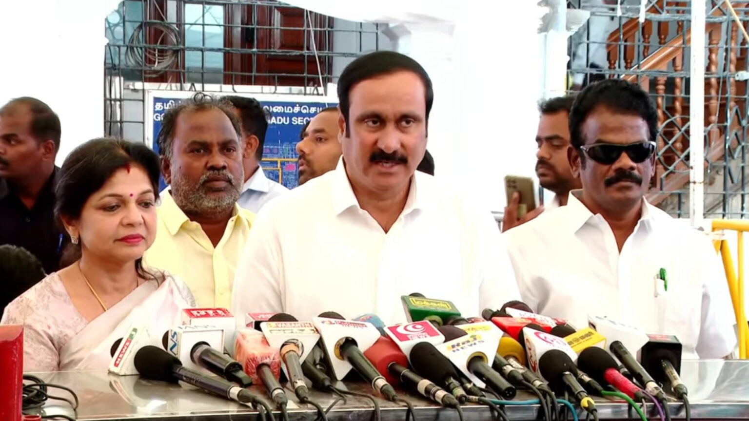 அடுத்த 10 ஆண்டுகளில் நீர் மேலாண்மைக்காக ரூ.1 லட்சம் கோடி அரசு ஒதுக்கீடு செய்ய வேண்டும் – அன்புமணி ராமதாஸ் 010 anbumani