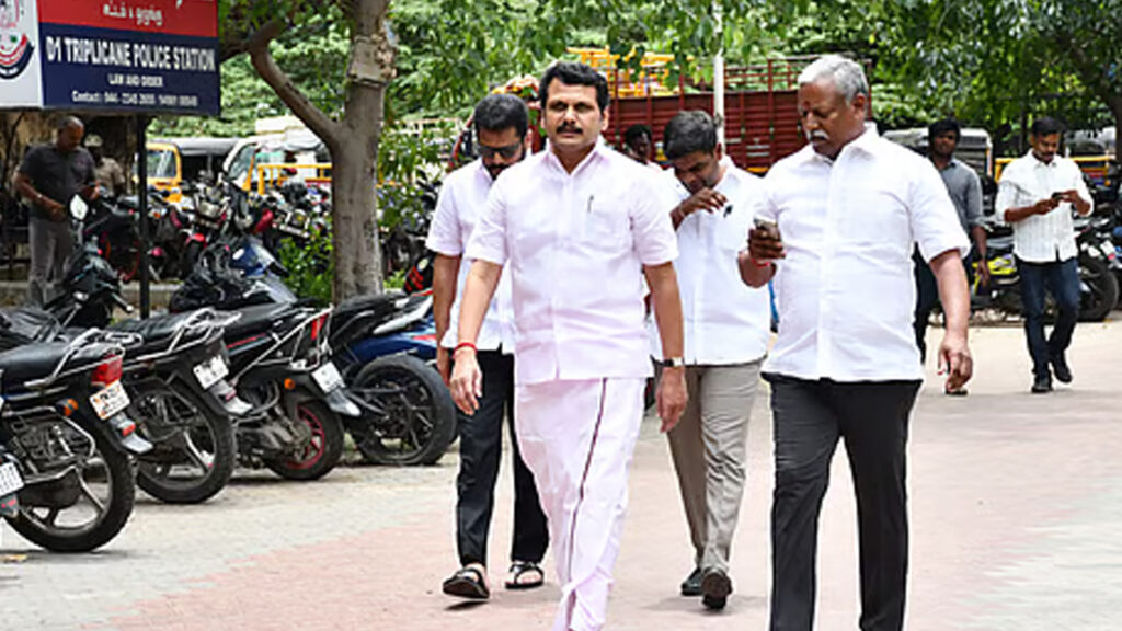 முன் ஜாமீன் மனு தள்ளுபடி… செந்தில் பாலாஜி எங்கே? – கையெழுத்திட வராததால் பரபரப்பு 011 senthil balaji