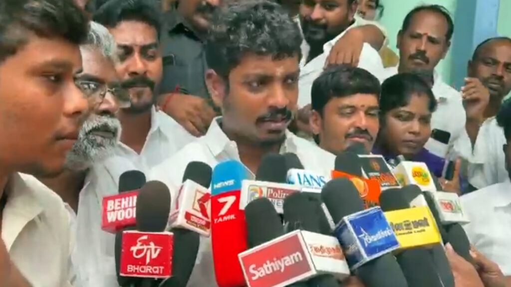 அரசு மதுபான கடைகள் தனியார் மயம்… திட்டம் விவாதத்தில் உள்ளதாக அமைச்சர் விக்னேஷ் தகவல் 011 vignesh