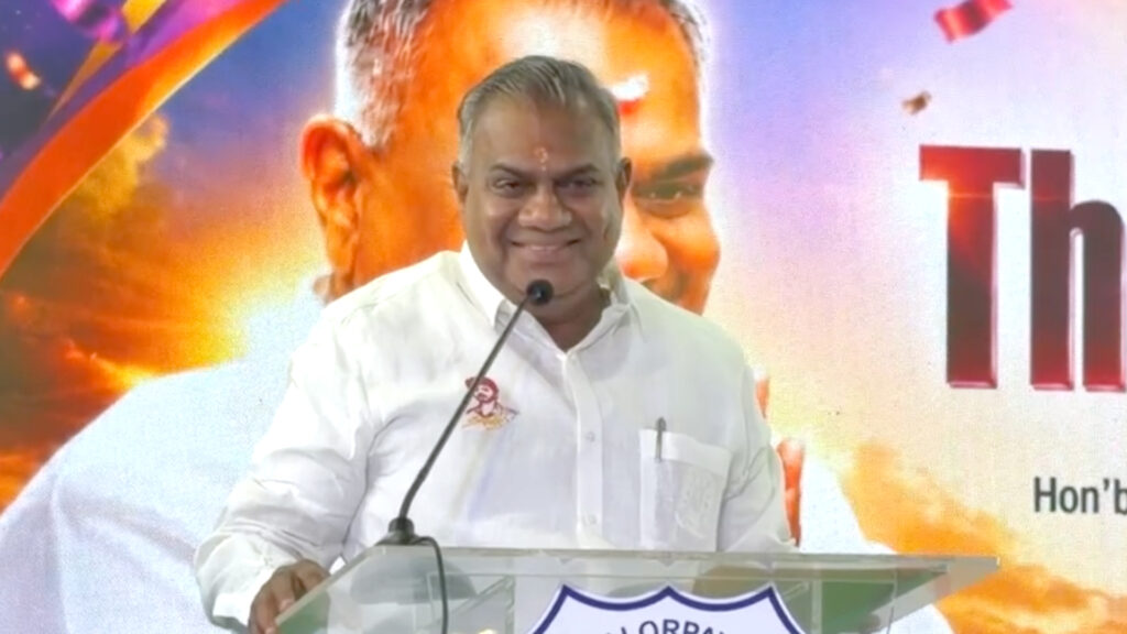வேறு கட்சியில் இருப்பவர்களை மனம் மாற்றாதீர்கள் - அதிமுக அன்பழகன், நீங்க ஒழுங்கா வச்சிருந்தா அவங்க ஏன் மாறுறாங்க – அமைச்சர் ஆனந்த் 2 012 pdy A