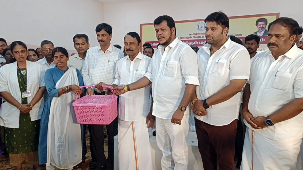 "1,000 நில அளவையர்கள் நியமனம்... தனி பட்டா வாரியம்!" - அமைச்சர் செங்கோட்டையன் அதிரடி! 2 014 kas B