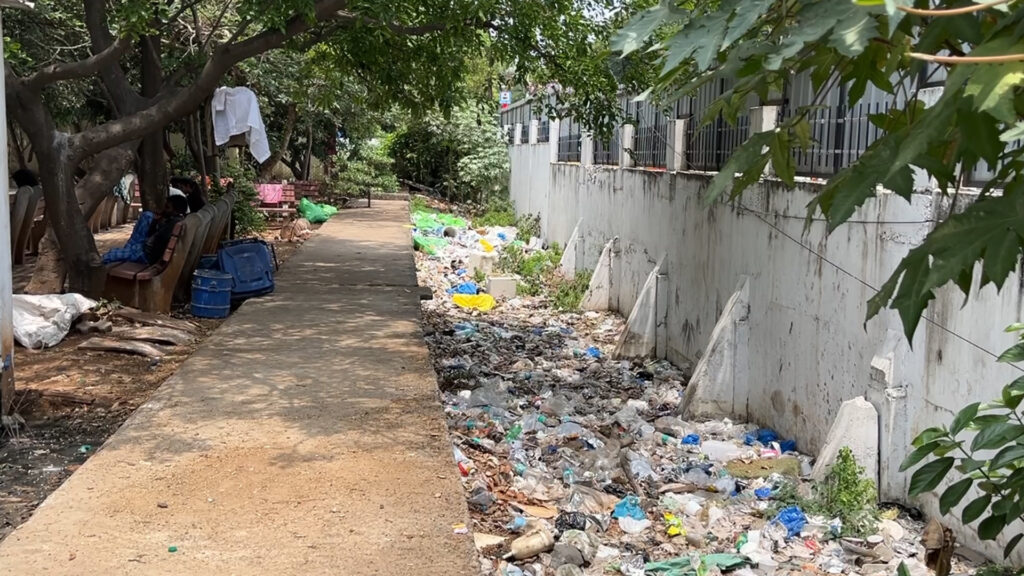 சுகாதார சீர்கேட்டில் செங்கல்பட்டு அரசு மருத்துவமனை… நடவடிக்கை எடுக்கப்படுமா? 015 hospital