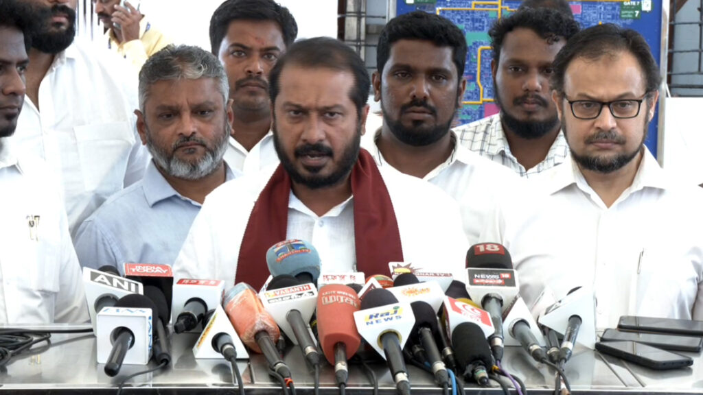இஸ்லாத்திற்கு மதம் மாறியவர்களுக்கான BCM சான்றிதழுக்கு தடை; தமிழக அரசு நடவடிக்கை எடுக்க வேண்டும் – தமிமுன் அன்சாரி கோரிக்கை 017 ansari