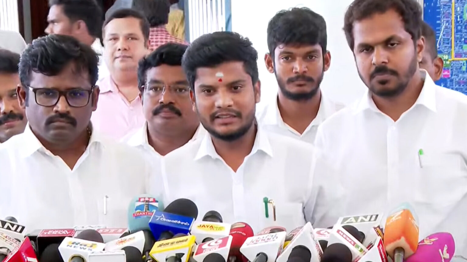 ரூ.100 கோடி பழனி கோவில் நிலம் மோசடி பதிவு? – வன்மத்துடன் அவதூறு பரப்புகின்றனர்– அமைச்சர் ரமேஷ் 018 ramesh