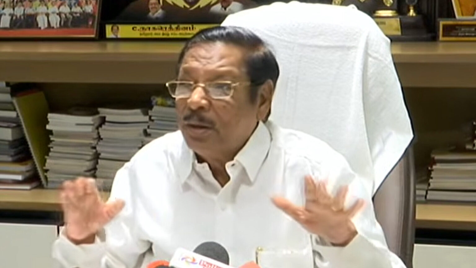 தவெகவில் திமுக எம்.எல்.ஏக்கள் இணையாததால் கைது நடவடிக்கை- ஆர்.எஸ். பாரதி குற்றச்சாட்டு 018 rs barathi